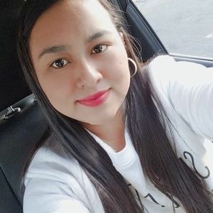 Meet your Posher, Roxana